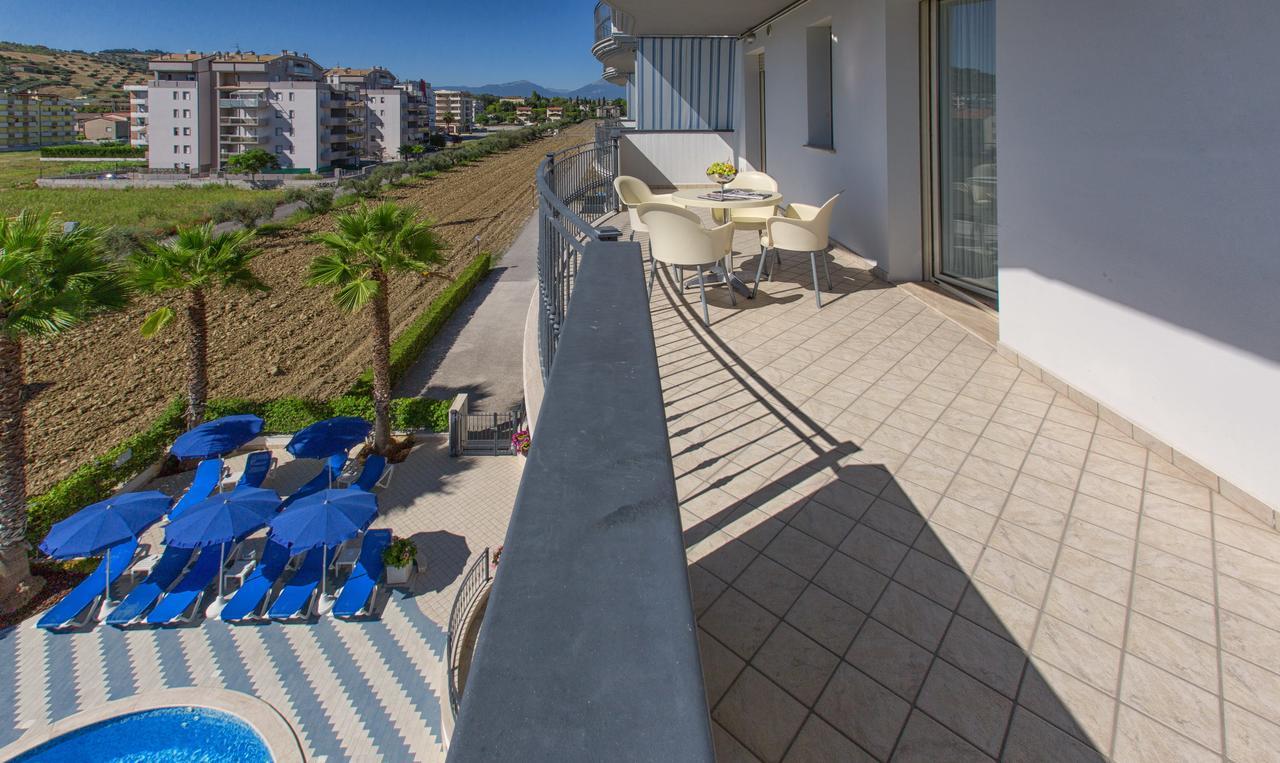 Residence Il Girasole 1 Alba Adriatica Exteriér fotografie